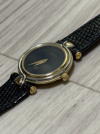 Reloj Gucci 4500L Vintage Cuarzo Negro/Dorado