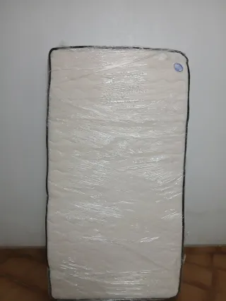 Vendo 2 colchones de  y 2 somier