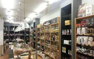 Local comercial en alquiler en Instituts - Universitat en Lleida