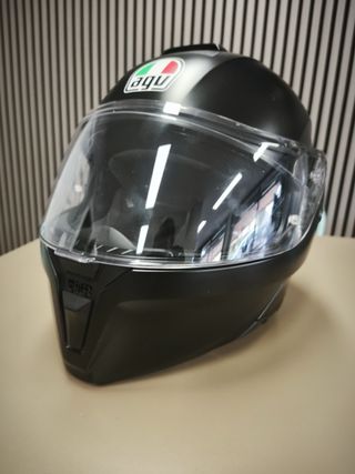 Casco de moto negro