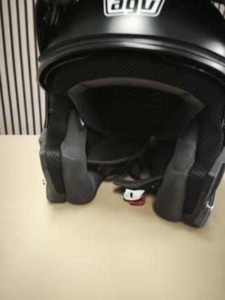 Casco de moto negro