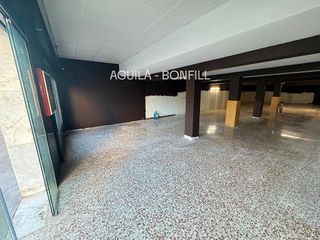 Local comercial en alquiler en Montigalà -Sant Crist en Badalona