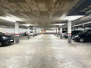 Garaje en venta en Olot