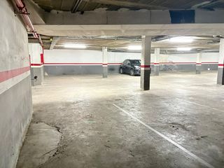 Garaje en venta en Olot