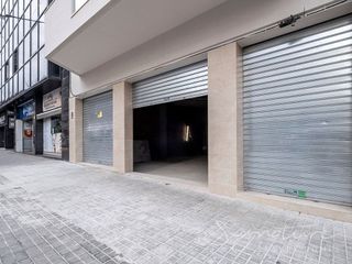 Local comercial en alquiler en Centre - Cordelles en Cerdanyola del Vallès