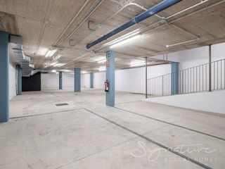 Local comercial en alquiler en Centre - Cordelles en Cerdanyola del Vallès