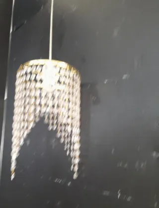 Lampadario in colore oro con strass