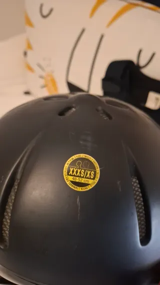 Conjunto hípica niño: cascos y chaleco