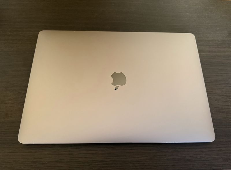 MacBook Pro i9 32GB RAM 1TB SSD Win11/MacOS