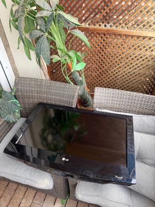 LG 32 HD Ready LCD TV (Mando NO FUNCIONA)