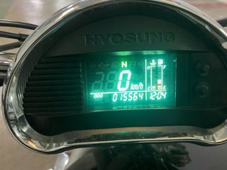 Hyosung Aquila 650 Negra