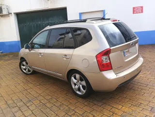 KIA Carens 2006