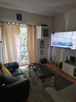 Habitacion en calle viladomat #45