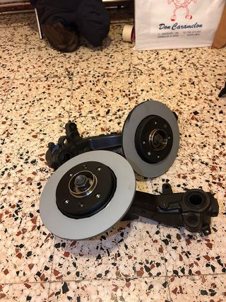 Manguetas traseras Peugeot 206 con pinzas