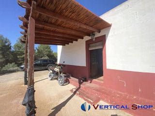 Chalet en venta en Villena