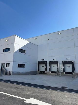 Nave industrial en alquiler en Silla