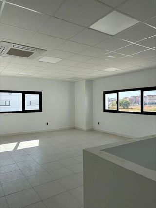 Nave industrial en alquiler en Silla