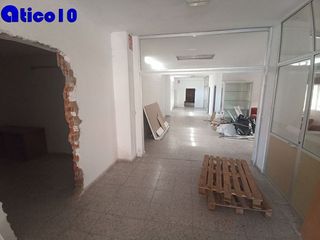 Local comercial en venta en Milán - Pumarín - Teatinos en Oviedo