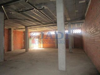 Local comercial en venta en Valdepeñas