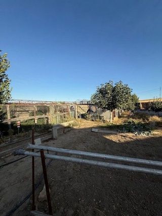 Nave industrial en venta en Villares de la Reina