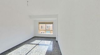 Piso en venta en Campoamor en Alicante