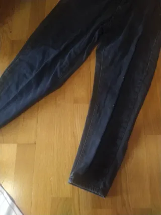 Pantalones blancos vaqueros