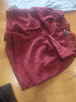 Pantalones blancos vaqueros