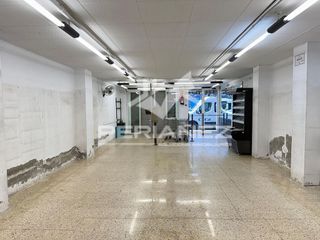 Local comercial en alquiler en Eixample en Prat de Llobregat, El