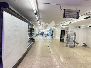 Local comercial en alquiler en Eixample en Prat de Llobregat, El