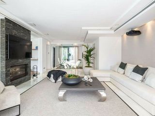 Chalet en alquiler en Los Naranjos - Las Brisas en Marbella