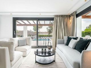 Chalet en alquiler en Los Naranjos - Las Brisas en Marbella