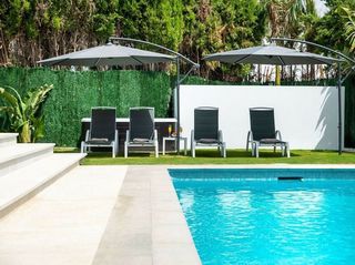 Casa adosada en alquiler en Playa Bajadilla - Puertos en Marbella