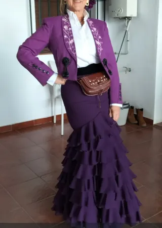 Chaqueta Flamenca Morada Bordada