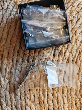 Confezione da 8 fischietti per addestramento cani