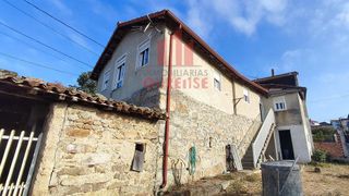 Chalet en venta en Barrocanes en Ourense