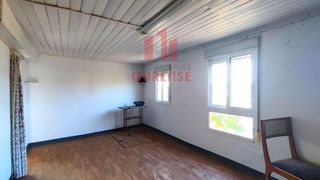 Chalet en venta en Barrocanes en Ourense