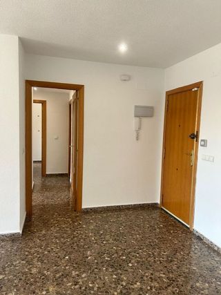 Piso en alquiler en Benicalap en Valencia