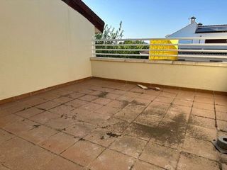 Casa adosada en venta en Renfe - Bulevar 1º y 2º Fase en Jaén