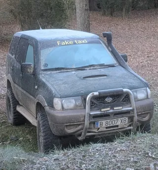 Nissan Terrano II 2000