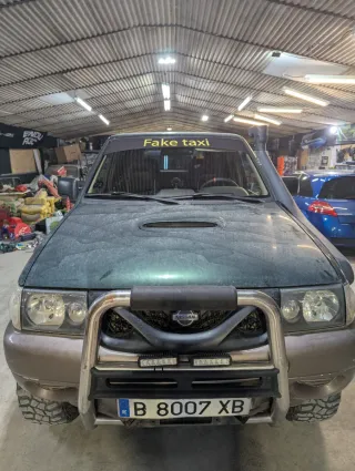 Nissan Terrano II 2000