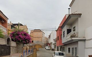 Casa adosada en venta en La Granja-La Colina-Los Pastores en Algeciras