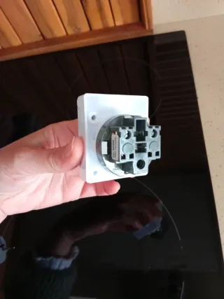 Enchufe estanco IP44 con caja