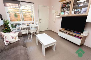 Casa adosada en venta en La Granja-La Colina-Los Pastores en Algeciras