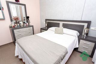 Casa adosada en venta en La Granja-La Colina-Los Pastores en Algeciras