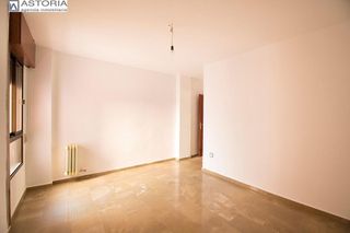 Oficina en alquiler en Pajaritos - Plaza de Toros en Granada