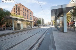 Oficina en alquiler en Pajaritos - Plaza de Toros en Granada
