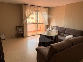 Piso en alquiler en Huerta Rosales - Valdepasillas en Badajoz