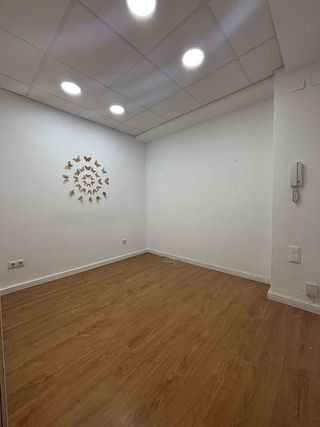 Oficina en alquiler en El Pla del Remei en Valencia