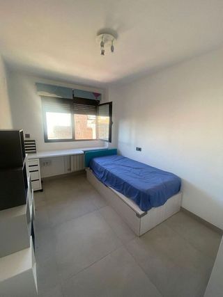 Piso en alquiler en Camino de Ronda - Rosaleda en Granada