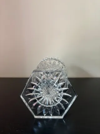 Jarrón Cristal Bohemia Tallado mediados siglo XX